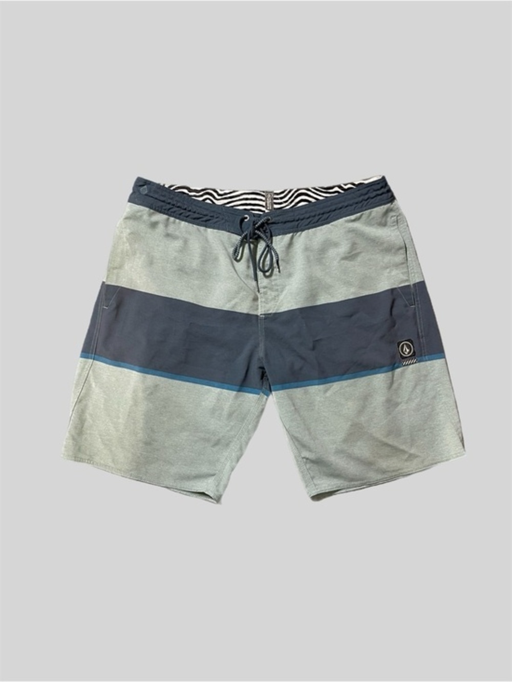 Y2K Volcom Surfing Board Shorts